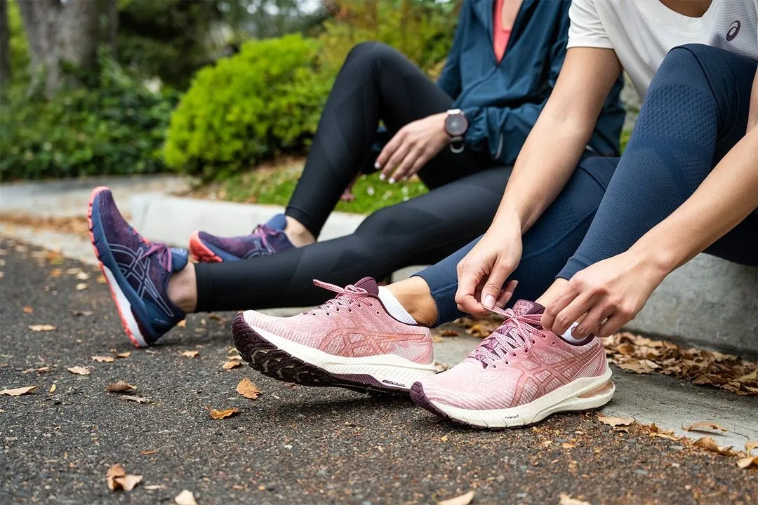 行走的中流砥柱！一篇教你ASICS跑鞋怎么选
