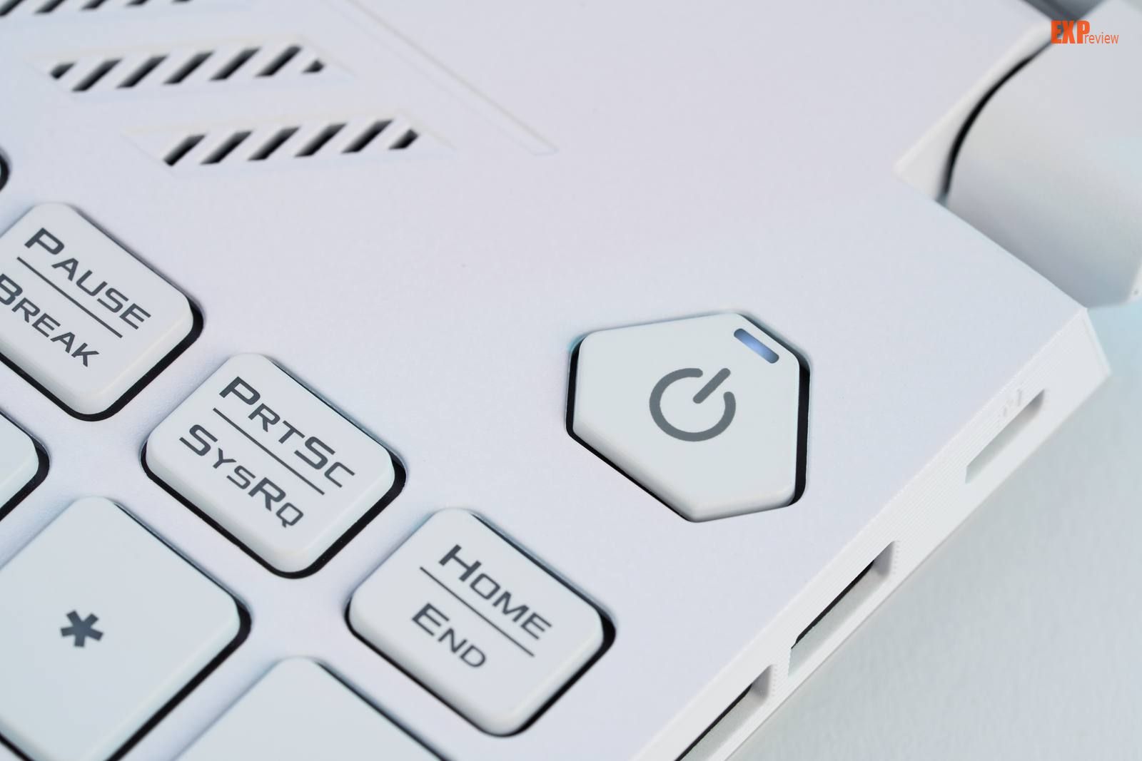 华硕天选3游戏本评测：好看又能打，面面俱到的真香游戏本